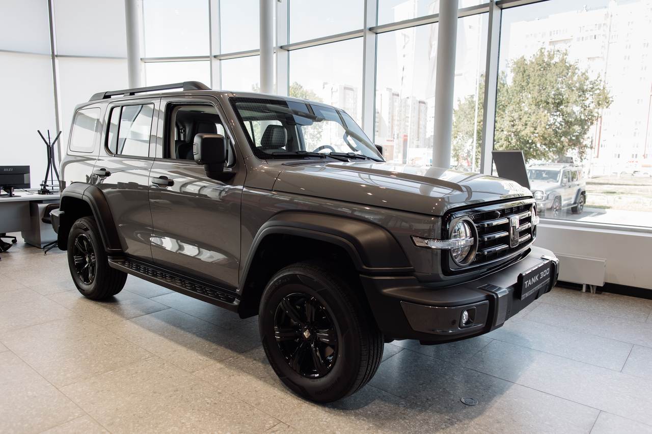 Tank 300 PREMIUM 2.0T 4WD 8AT (220 л.с.) PY25 MY22