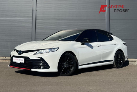 Toyota Camry 2022 года с пробегом 48 000 км
