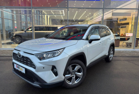 Toyota RAV 4 2019 года с пробегом 75 500 км