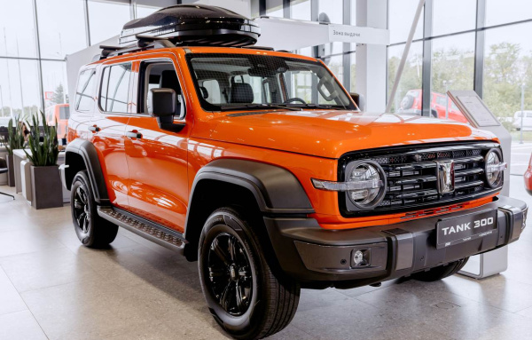 Tank 300 City Adventure 2.0T 4WD 8AT (220 л.с.) PY25 MY22