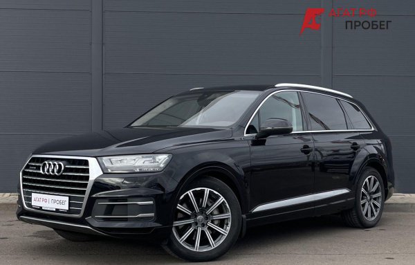 Audi Q7 2016 года с пробегом 256 105 км, фото 1