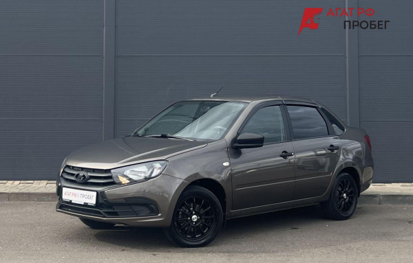 LADA Granta седан 2020 года с пробегом 90 800 км, фото 1